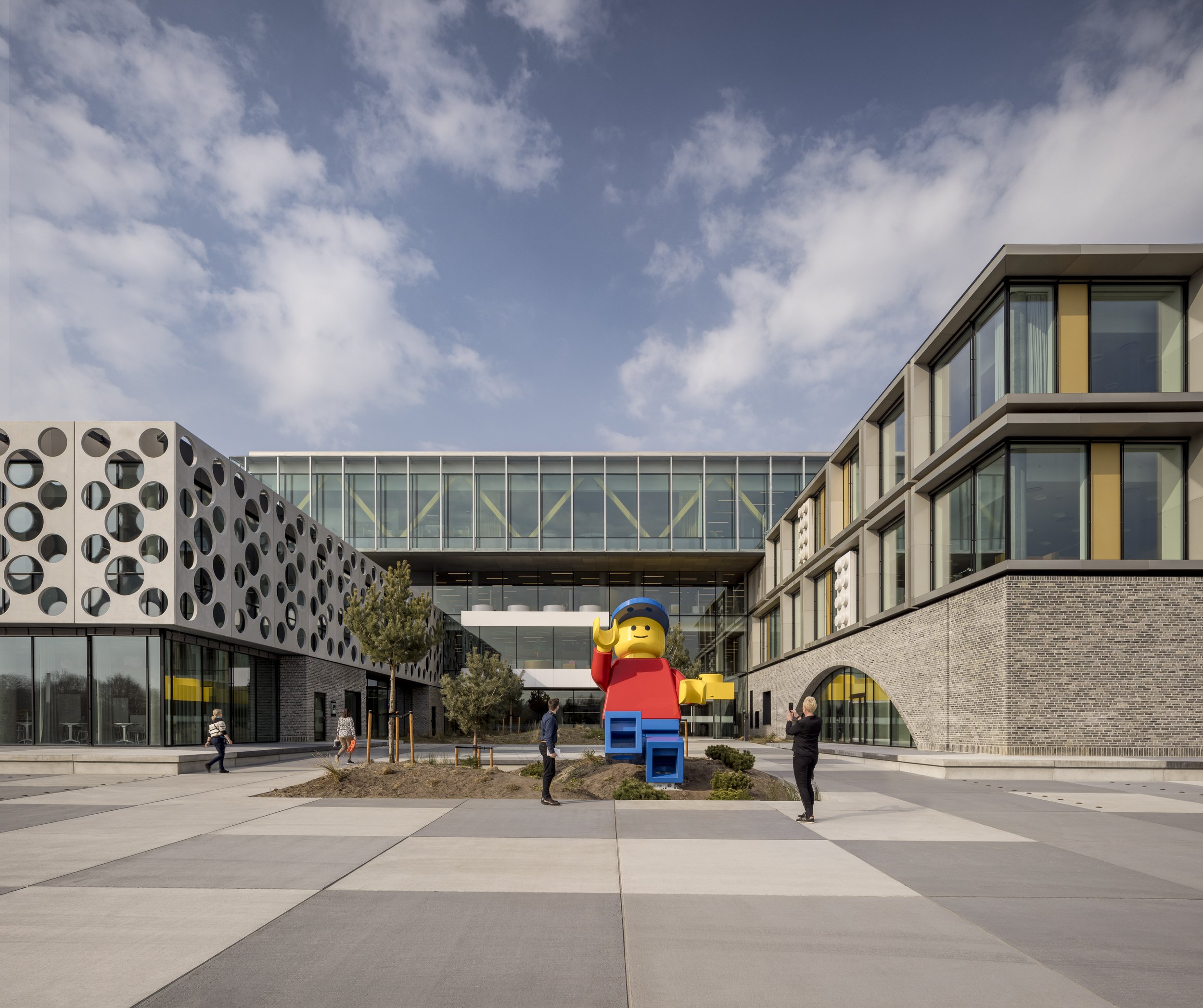 LEGO_Campus_main entrance.jpg